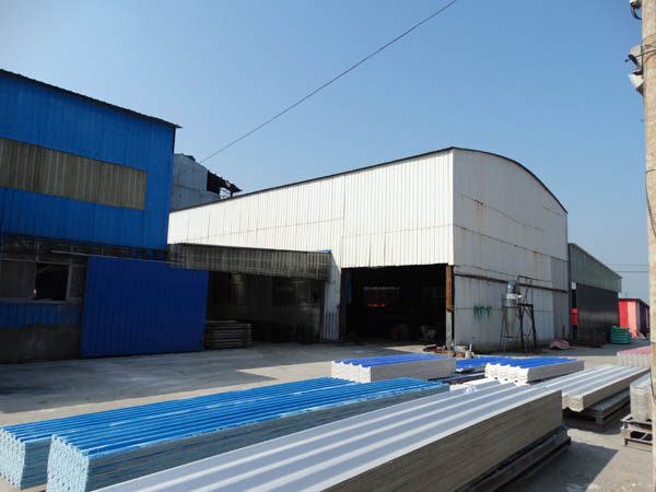 制瓦設(shè)備生產(chǎn)車(chē)間